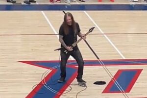 Phil demmel playing live basketball game