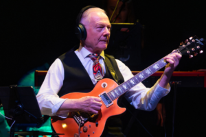 Robert Fripp 1200x600 spaziorock