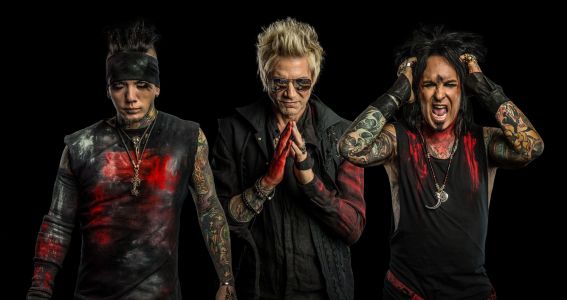 sixxamintervistajames1