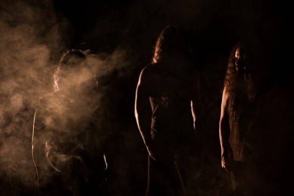 wolvesinthethroneroomband1